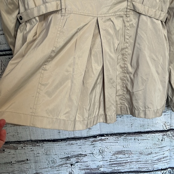 Jones New York Beige Windbreaker Parka Lightweight Fall Jacket Size S - Picture 12 of 17